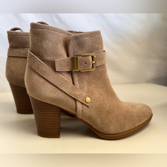Franco Sarto Shoes - Franco Sarto Delancy Suede Leather Block Heel Ankle Boots – Size 9.5M Tan Fall
